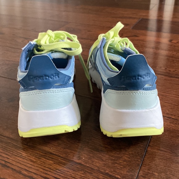 Women Reebox runners - Picture 3 of 3